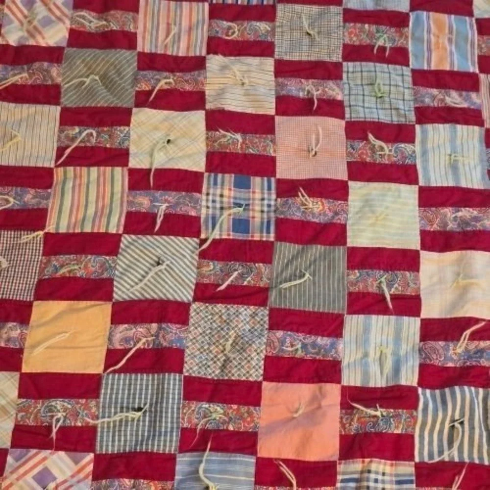 Vintage Handmade Patchwork Tied Quilt Red Multi Color‎ Scrap Cotton 81x65 Folk